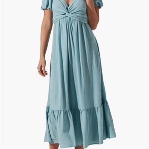 ASTR the Label NWT Twist-Front Puff Sleeve Maxi Dress in Light Blue